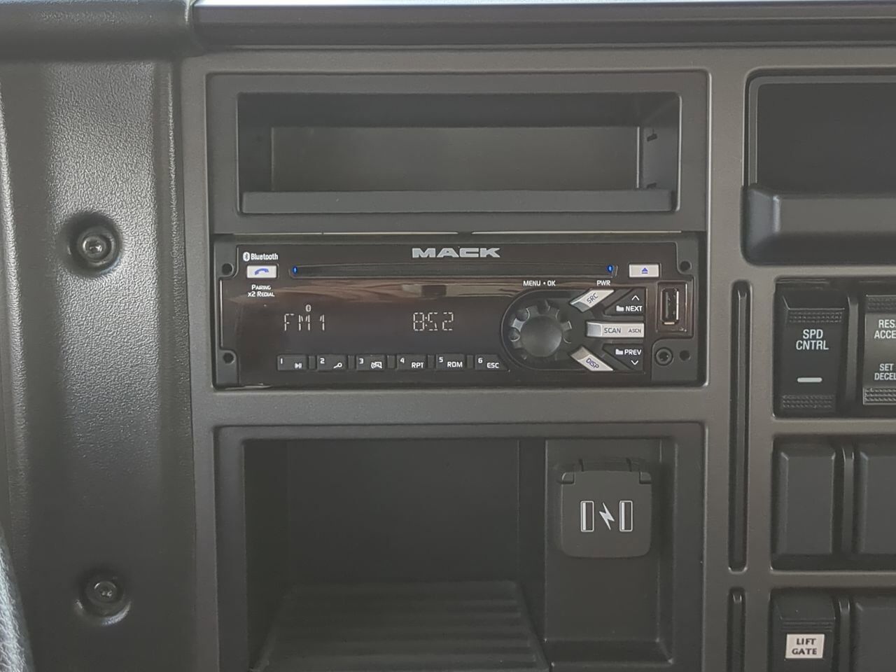 2021 Mack No Model Winder GA