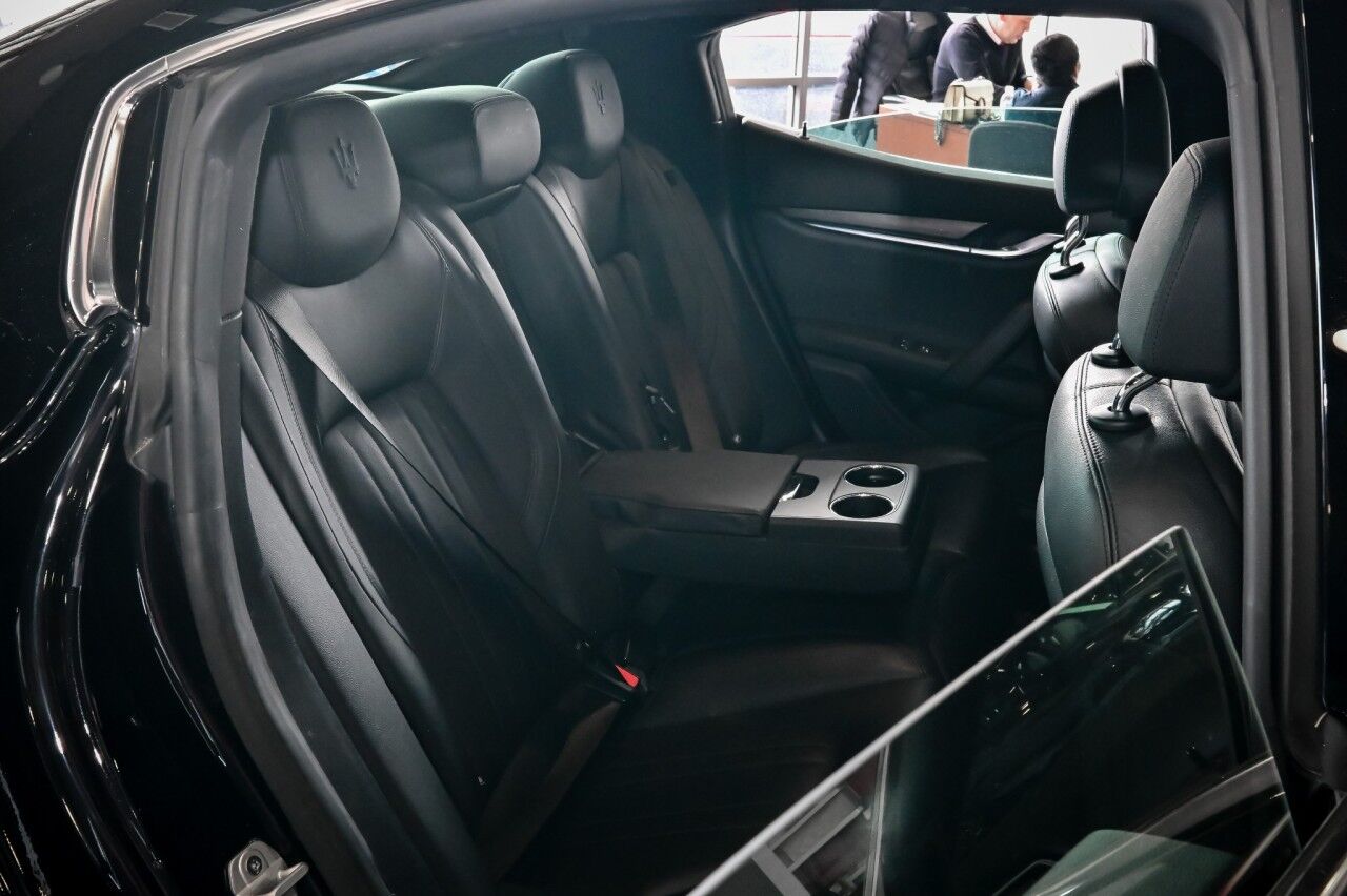 2021 Maserati Ghibli S Q4 photo 27
