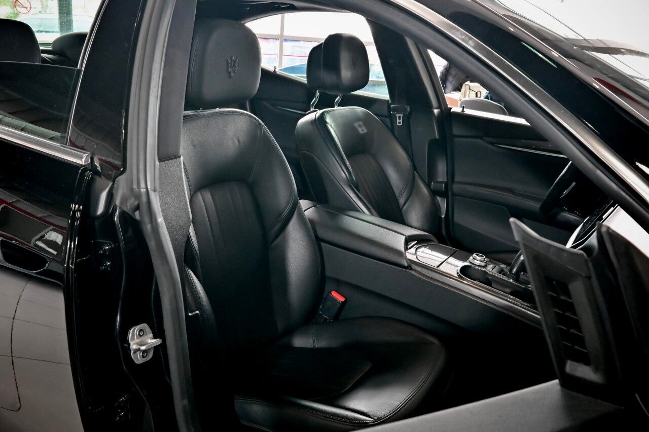 2021 Maserati Ghibli S Q4 photo 30