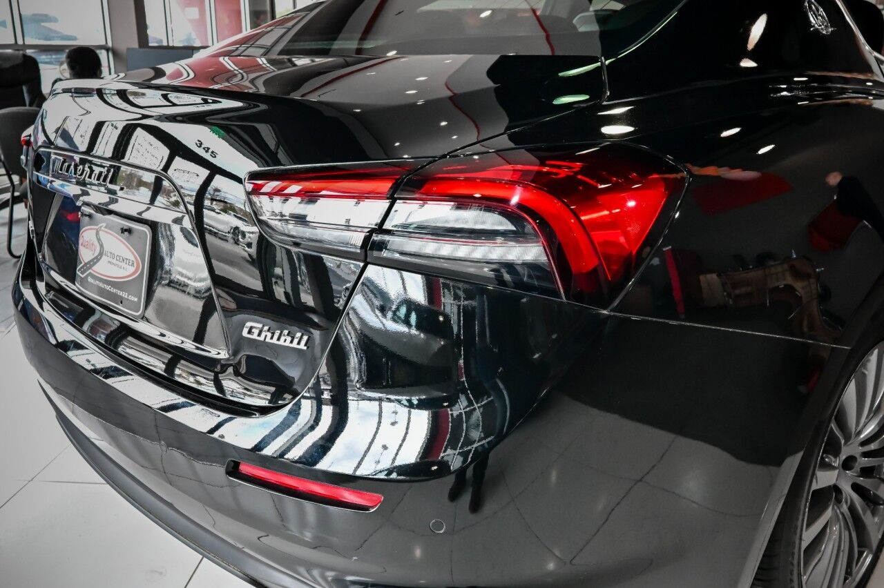 2021 Maserati Ghibli S Q4 photo 12