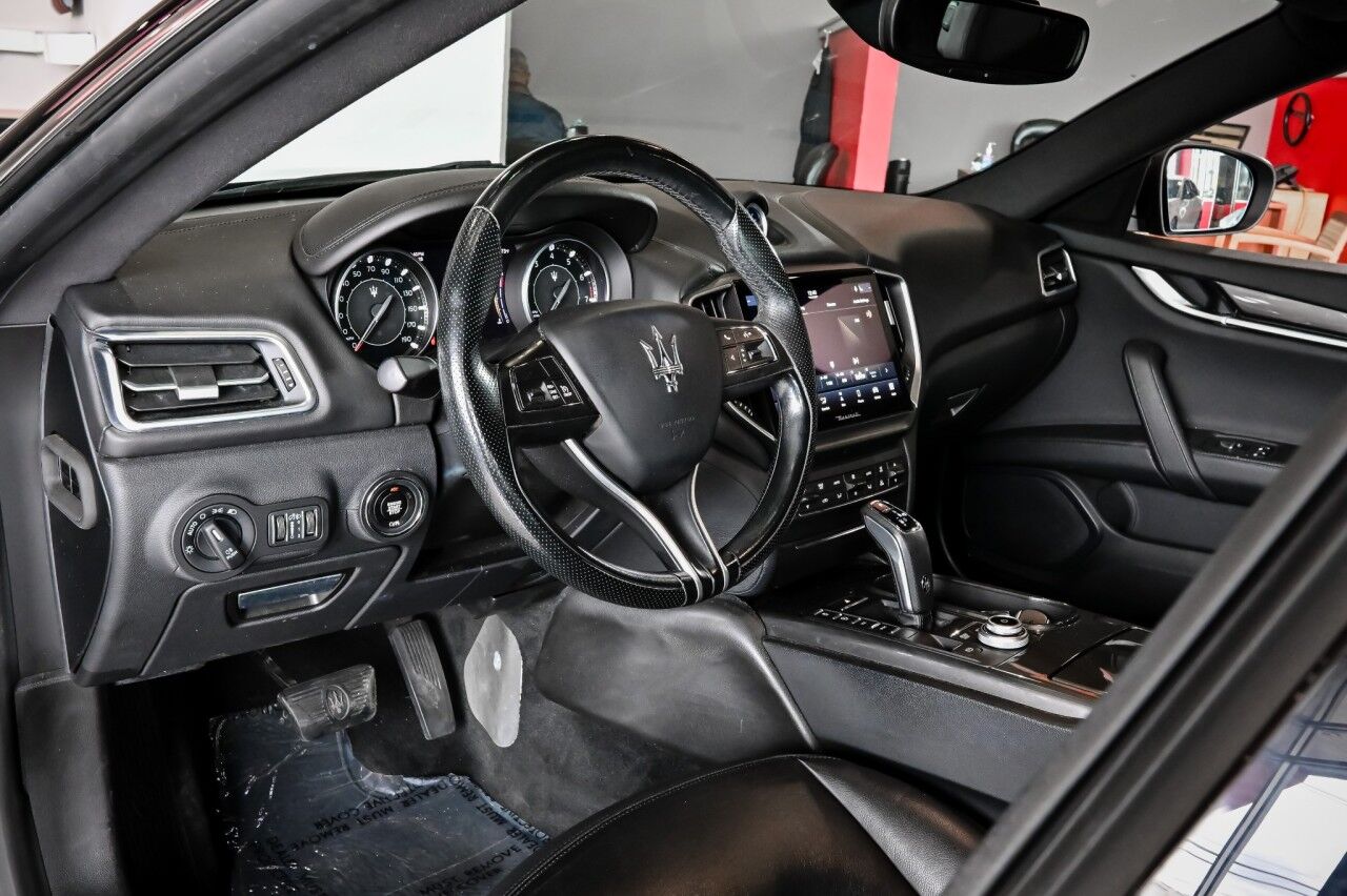 2021 Maserati Ghibli S Q4 photo 17