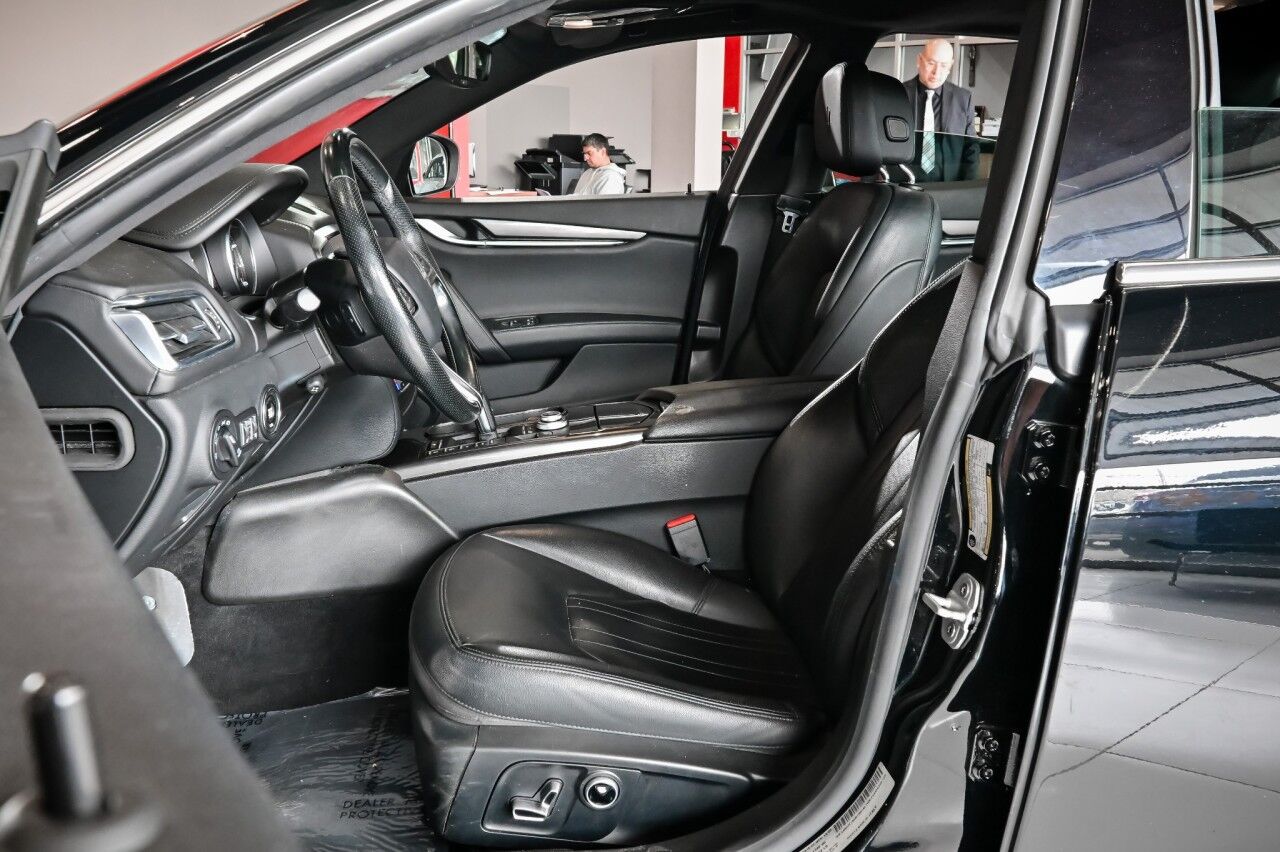 2021 Maserati Ghibli S Q4 photo 19