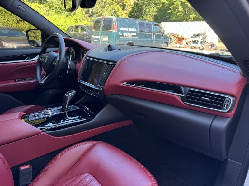 2021 Maserati Levante  Willow Grove PA