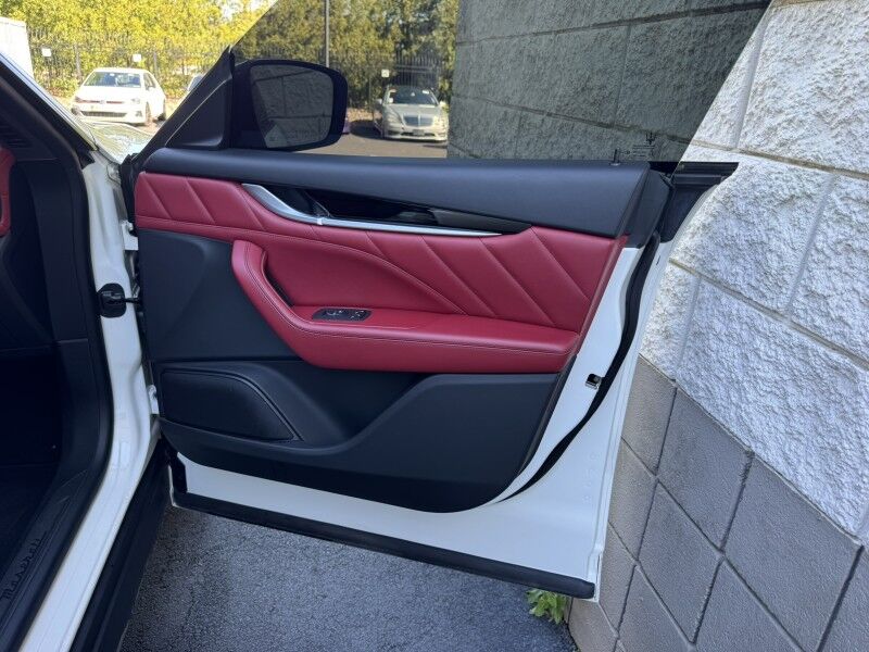 2021 Maserati Levante  Willow Grove PA