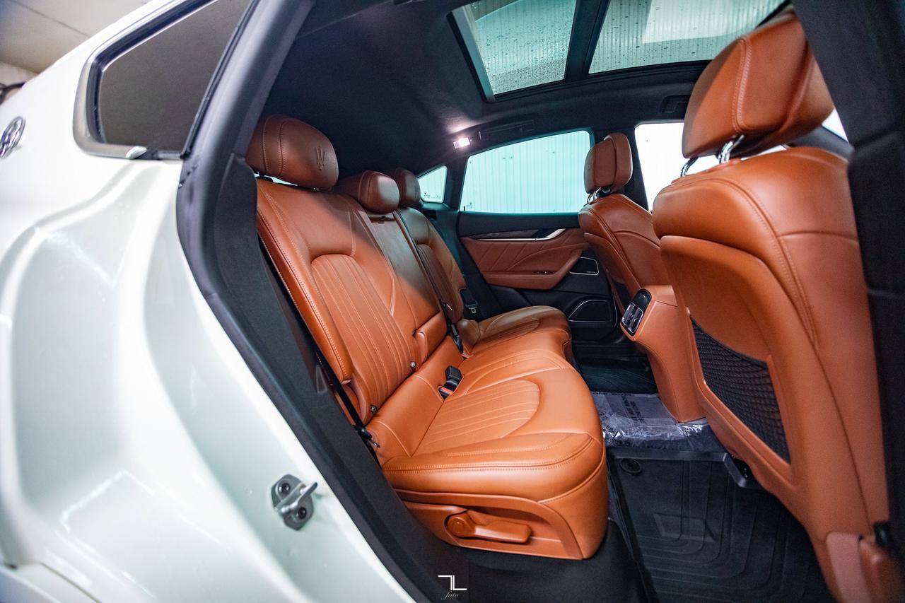 2021 Maserati Levante AWD GranLusso Leather Roof Nav BCam Red Deer AB