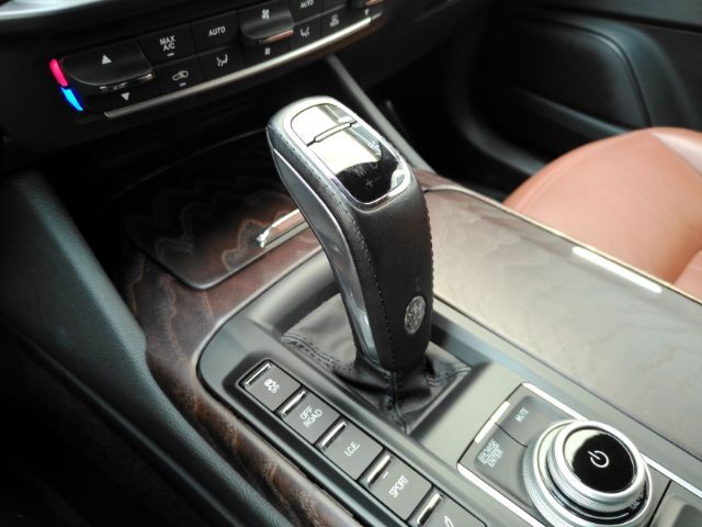 2021 Maserati Levante AWD Plano TX