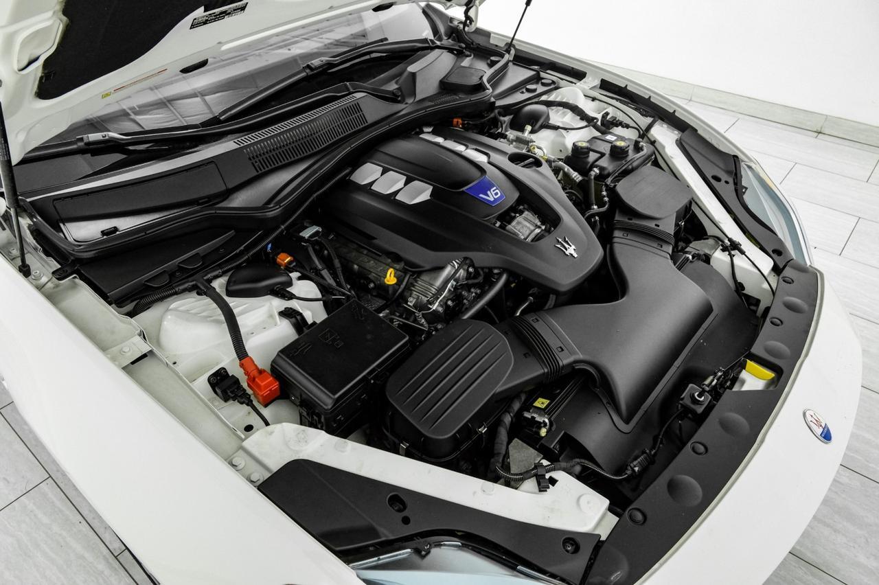 2021 Maserati Quattroporte S Q4 AWD BLIND SPOT NAVIGATION SUNROOF LEATHER HEATED SEATS REAR CAMERA HARMAN KARDON Carrollton TX