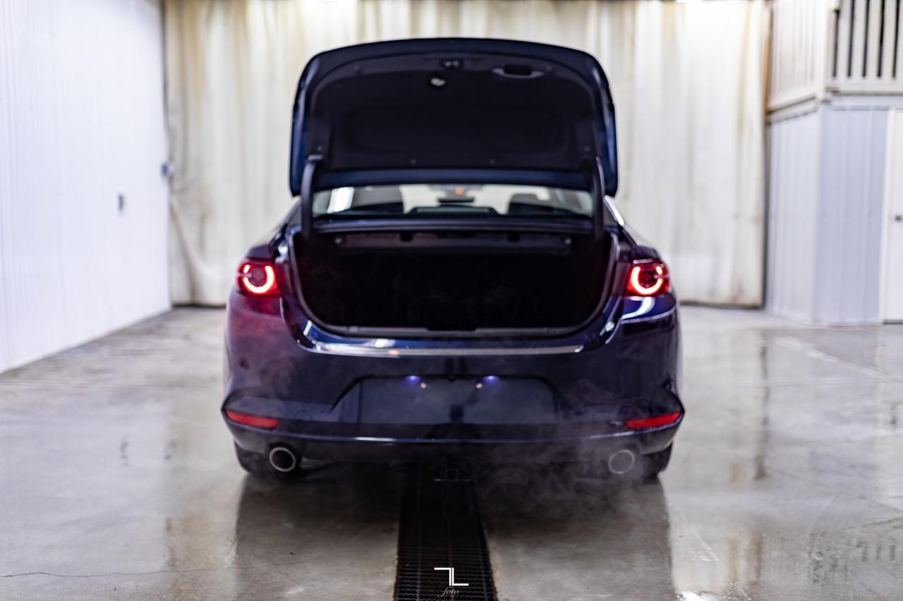 2021 Mazda 3 AWD GT Turbo Leather Roof Nav BCam Red Deer AB