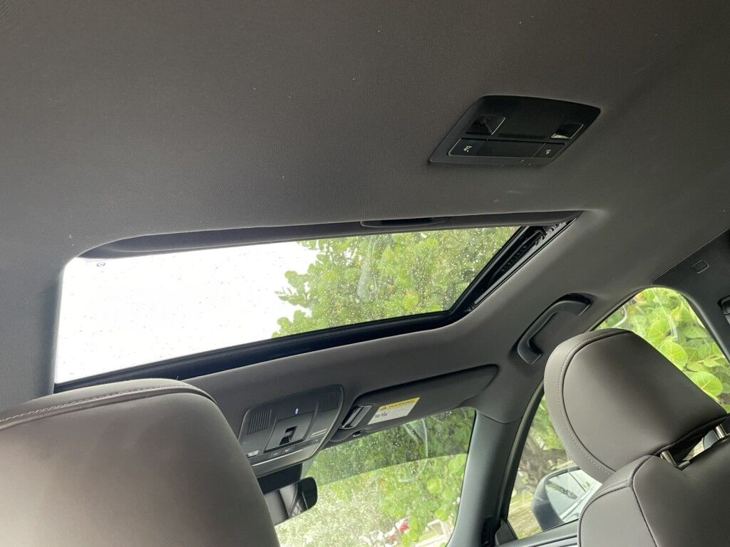 2021 Mazda CX-9 SIGNATURE~SKYACTIVE~COOLED/HEATED FRONT SEATS~QUILTED LEATHER~NAVIGATION~BOSE STEREO~ONLINE FINANCE AND SHIPPING AVAILABLE!!!! Sarasota FL