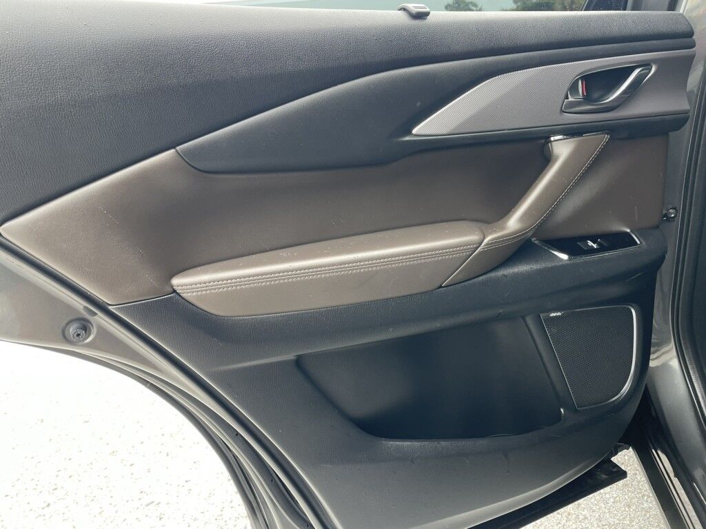 2021 Mazda CX-9 SIGNATURE~SKYACTIVE~COOLED/HEATED FRONT SEATS~QUILTED LEATHER~NAVIGATION~BOSE STEREO~ONLINE FINANCE AND SHIPPING AVAILABLE!!!! Sarasota FL