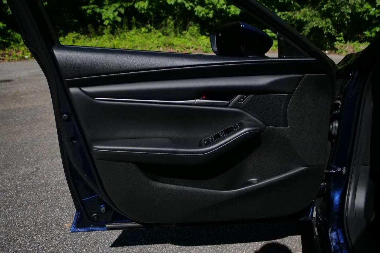 2021 Mazda Mazda3 Select / CarPlay / Back Up Camera! High Point NC