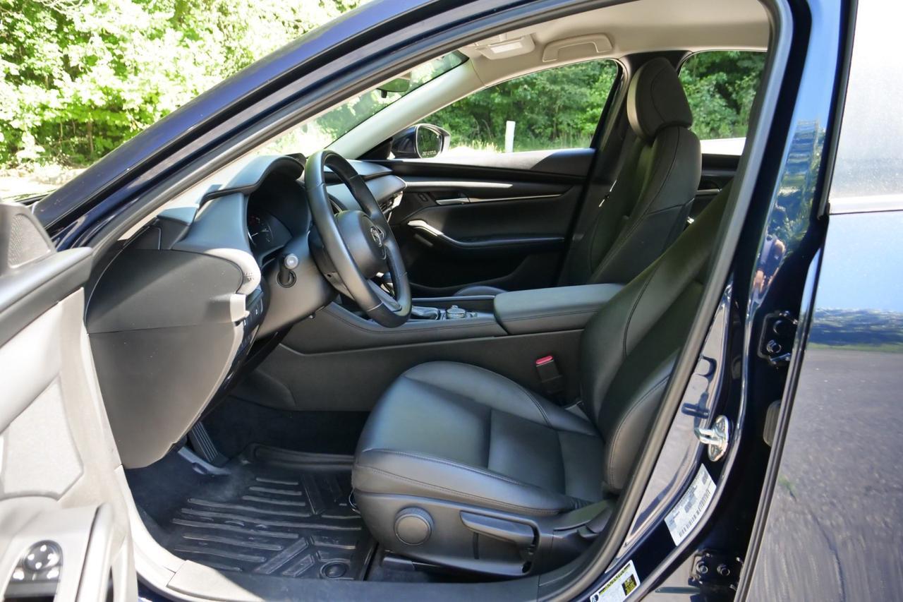 2021 Mazda Mazda3 Select / CarPlay / Back Up Camera! High Point NC