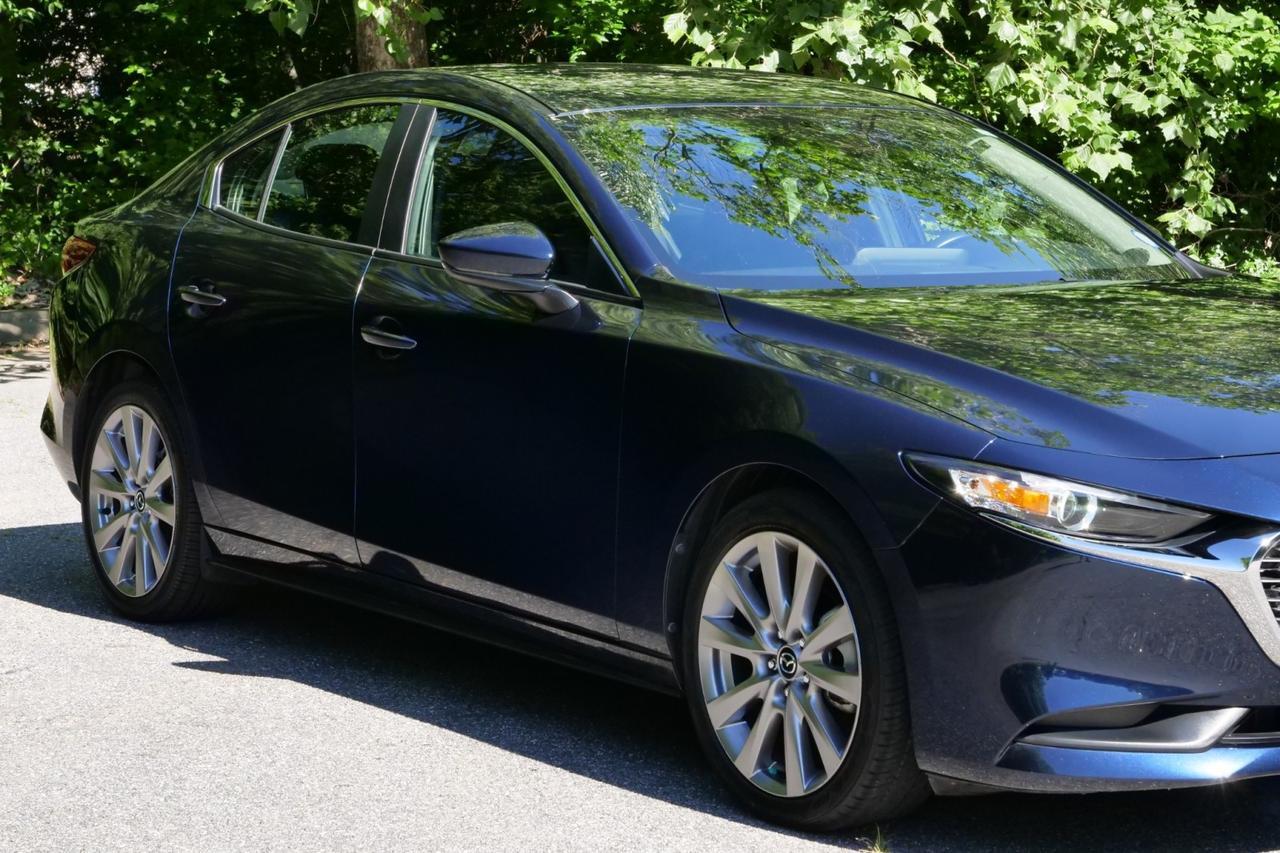 2021 Mazda Mazda3 Select / CarPlay / Back Up Camera! High Point NC