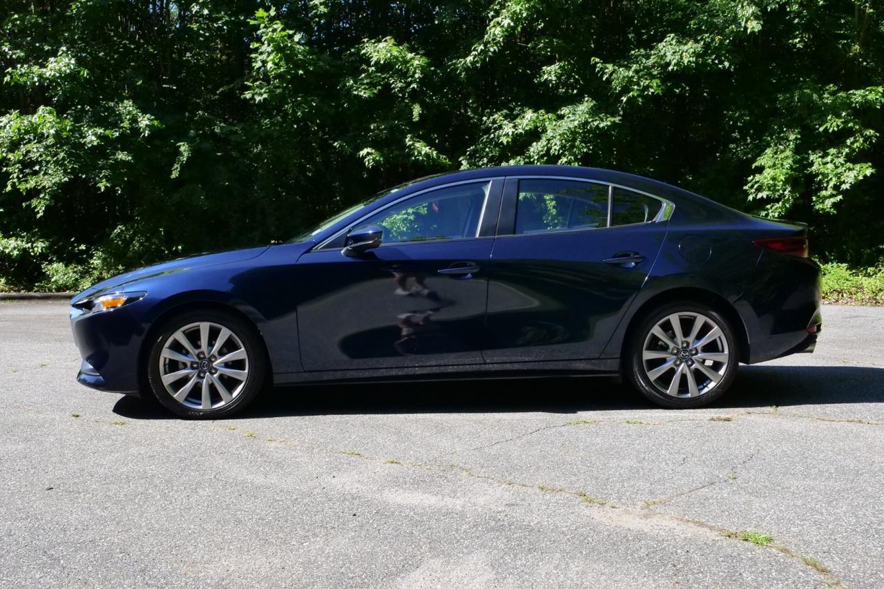 2021 Mazda Mazda3 Select / CarPlay / Back Up Camera! High Point NC