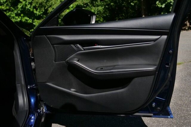 2021 Mazda Mazda3 Select / CarPlay / Back Up Camera! High Point NC