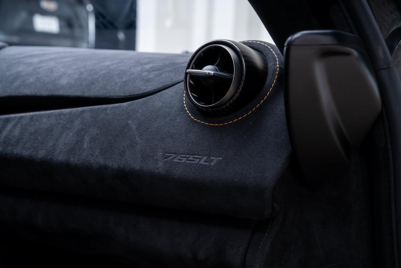 2021 McLaren 765LT MSO Carbon Fiber Roof Scoop / Senna Seats / MSO Bl Portland OR