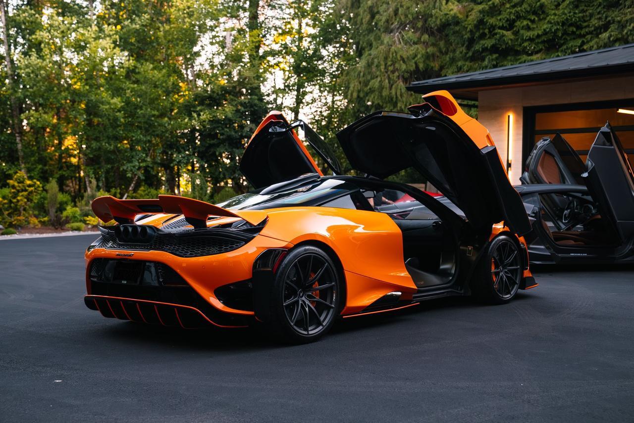 2021 McLaren 765LT MSO Carbon Fiber Roof Scoop / Senna Seats / MSO Bl Portland OR