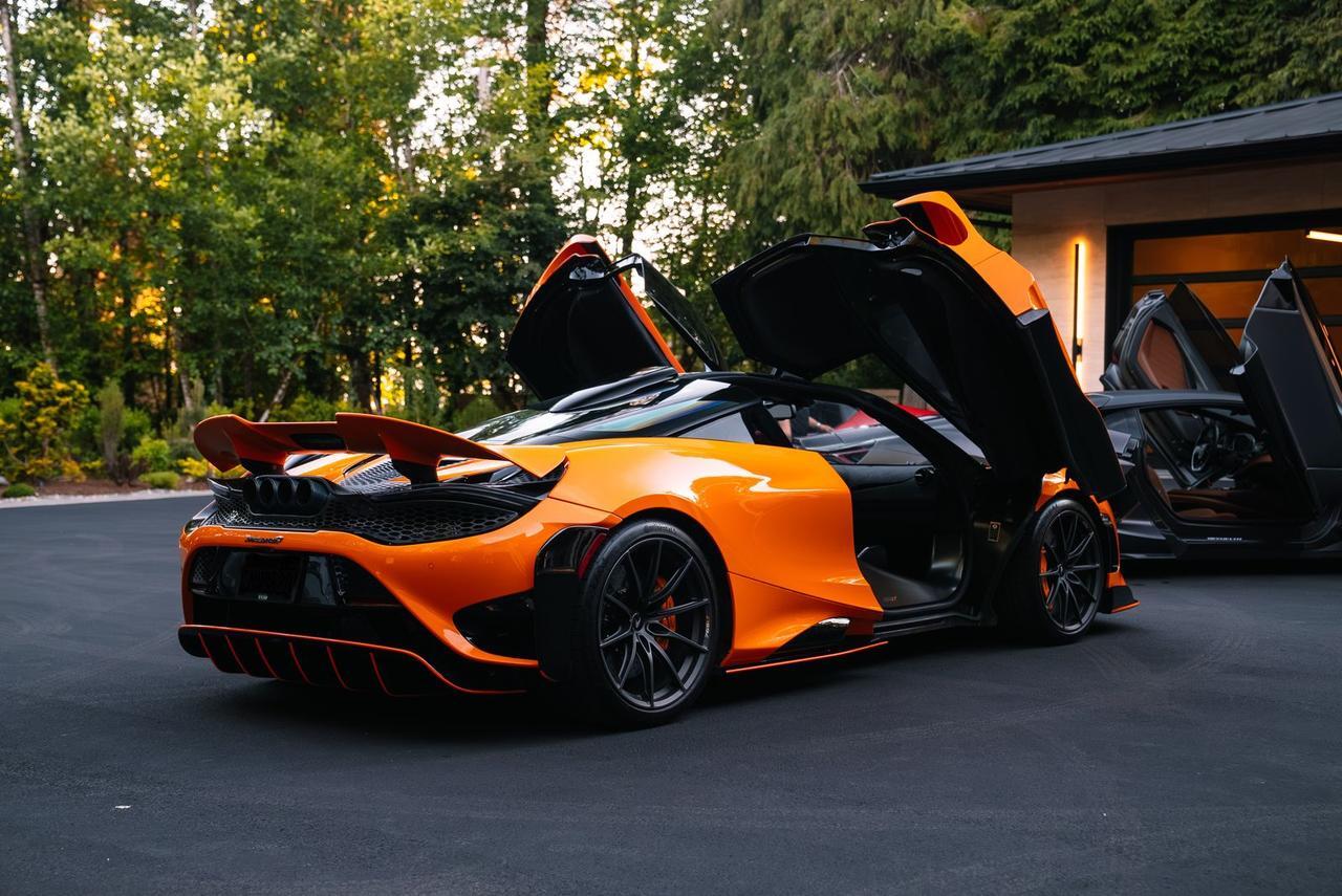 2021 McLaren 765LT MSO Carbon Fiber Roof Scoop / Senna Seats / MSO Bl Portland OR