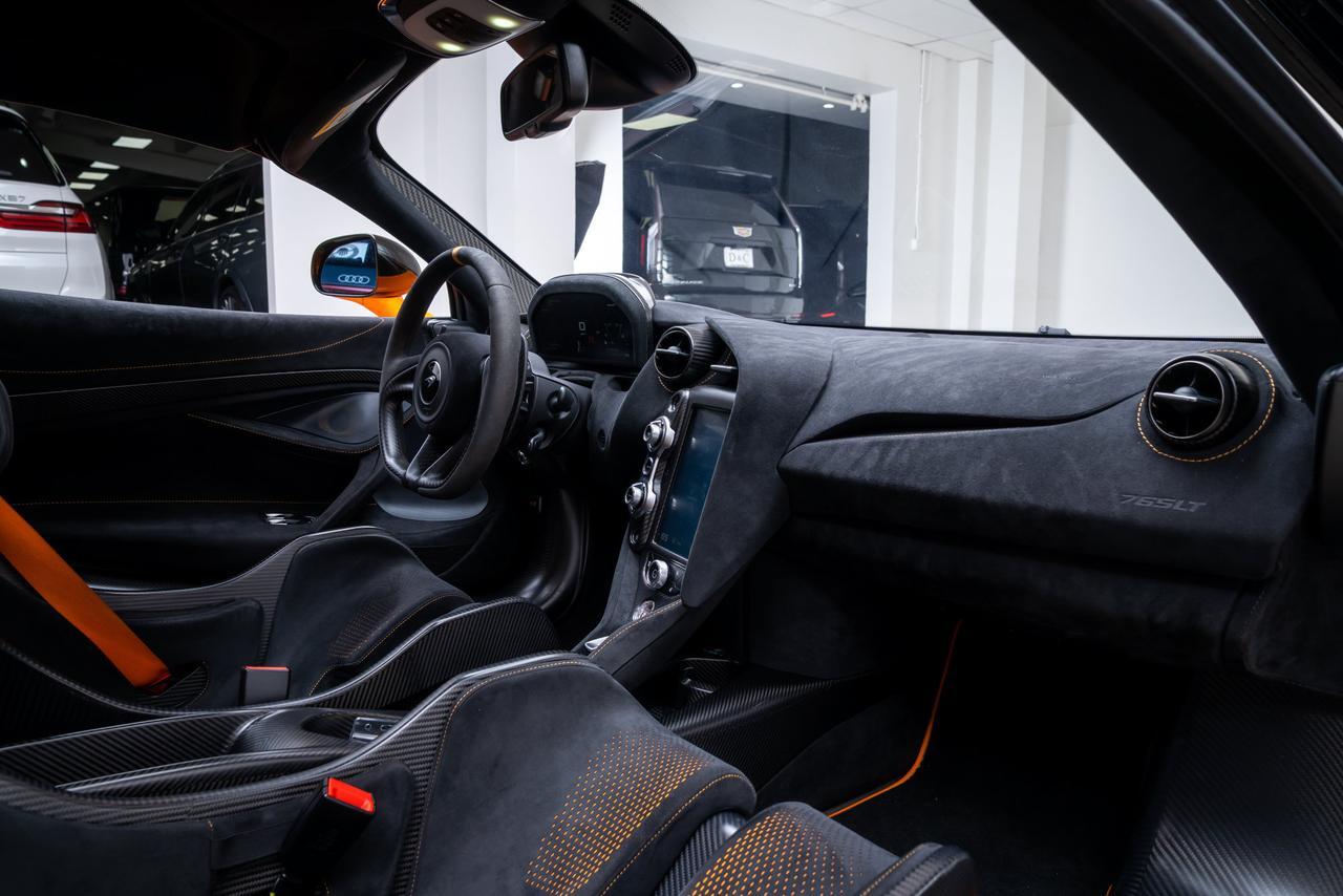 2021 McLaren 765LT MSO Carbon Fiber Roof Scoop / Senna Seats / MSO Bl Portland OR