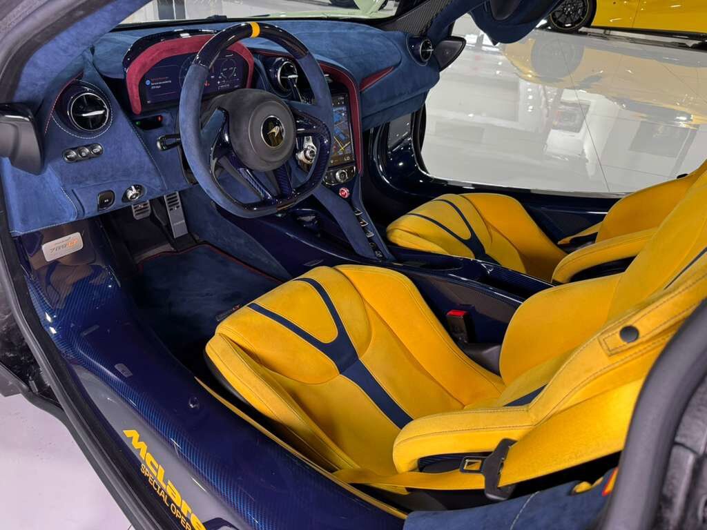 2021 McLaren 765LT ONE OF ONE MSO SPEC! Light Gloss Pistachio paint, factory roof scoop, Bowers & Wilkins audio & MORE! Fort Lauderdale FL