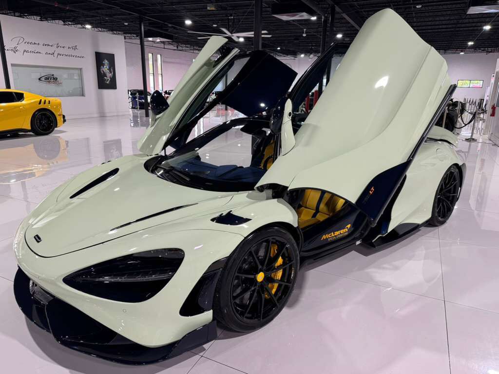 2021 McLaren 765LT ONE OF ONE MSO SPEC! Light Gloss Pistachio paint, factory roof scoop, Bowers & Wilkins audio & MORE! Fort Lauderdale FL