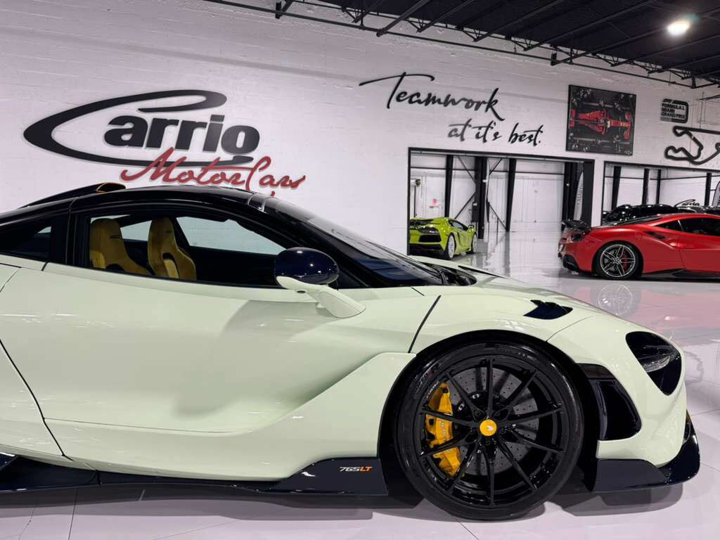 2021 McLaren 765LT ONE OF ONE MSO SPEC! Light Gloss Pistachio paint, factory roof scoop, Bowers & Wilkins audio & MORE! Fort Lauderdale FL