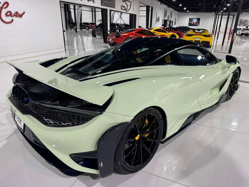 2021 McLaren 765LT ONE OF ONE MSO SPEC! Light Gloss Pistachio paint, factory roof scoop, Bowers & Wilkins audio & MORE! Fort Lauderdale FL