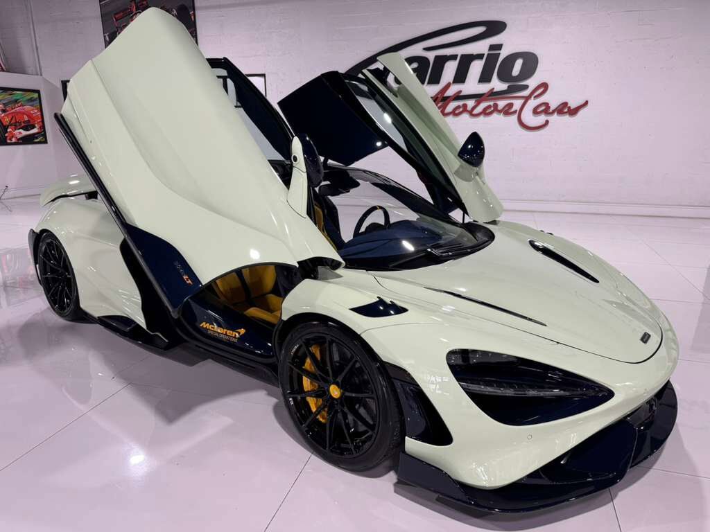 2021 McLaren 765LT ONE OF ONE MSO SPEC! Light Gloss Pistachio paint, factory roof scoop, Bowers & Wilkins audio & MORE! Fort Lauderdale FL