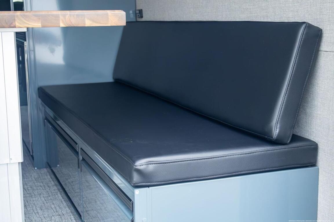 2021 Mercedes-Benz 2500 Sprinter High Roof 170 4x4 Overland Camper V6 Turbo-Diesel Boston MA