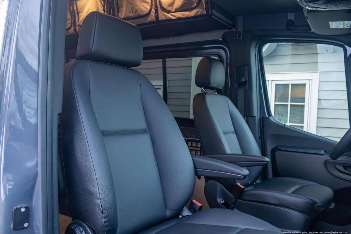 2021 Mercedes-Benz 2500 Sprinter High Roof 170 4x4 Overland Camper V6 Turbo-Diesel Boston MA