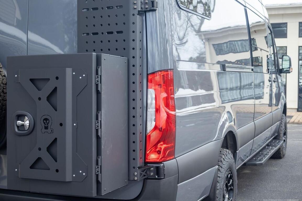2021 Mercedes-Benz 2500 Sprinter High Roof 170 4x4 Overland Camper V6 Turbo-Diesel Boston MA