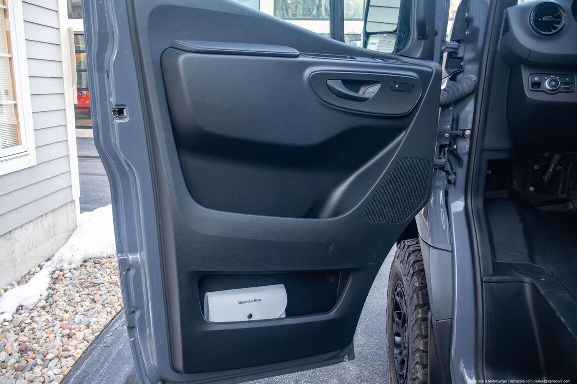 2021 Mercedes-Benz 2500 Sprinter High Roof 170 4x4 Overland Camper V6 Turbo-Diesel Boston MA
