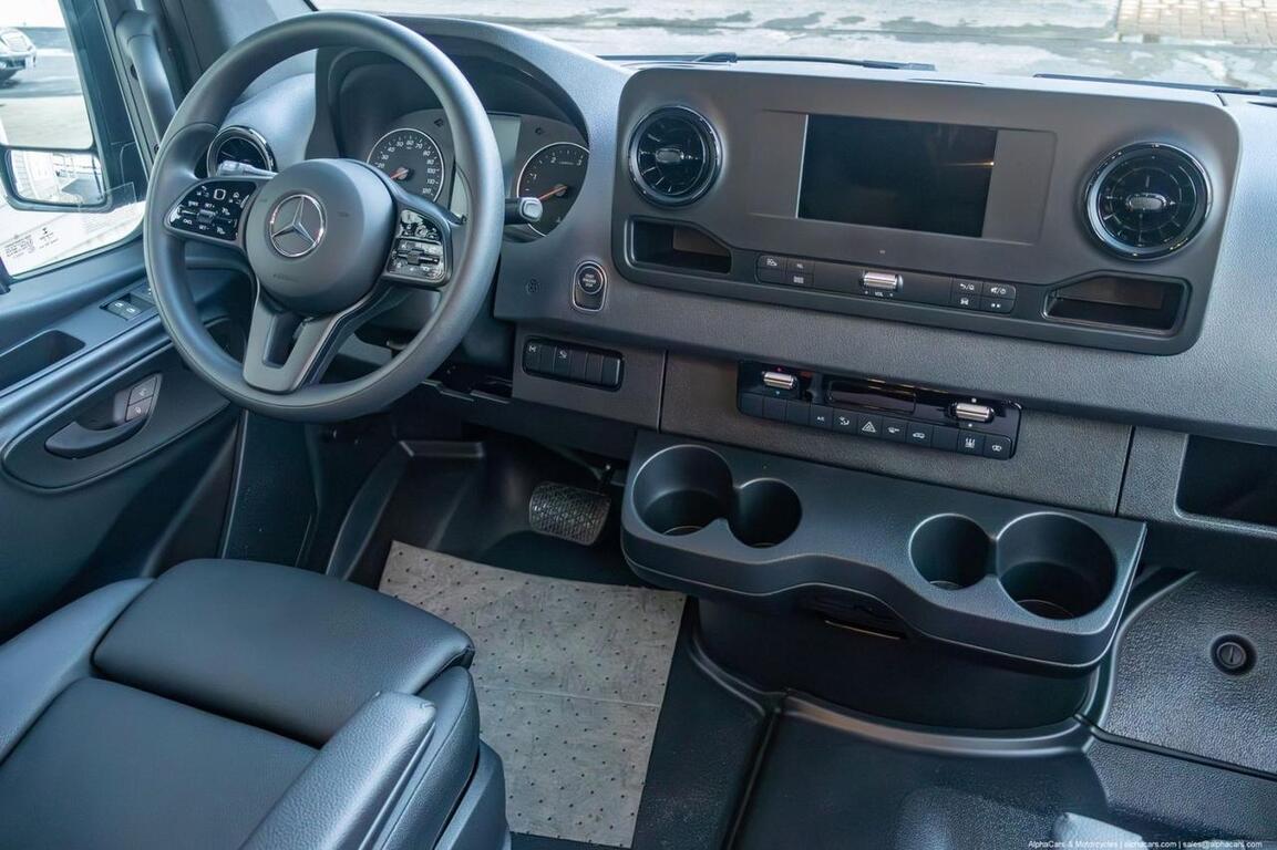 2021 Mercedes-Benz 2500 Sprinter High Roof 170 4x4 Overland Camper V6 Turbo-Diesel Boston MA
