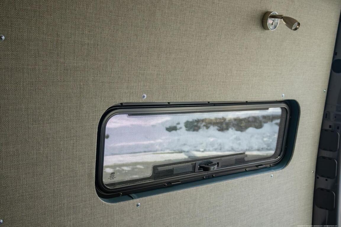 2021 Mercedes-Benz 2500 Sprinter High Roof 170 4x4 Overland Camper V6 Turbo-Diesel Boston MA