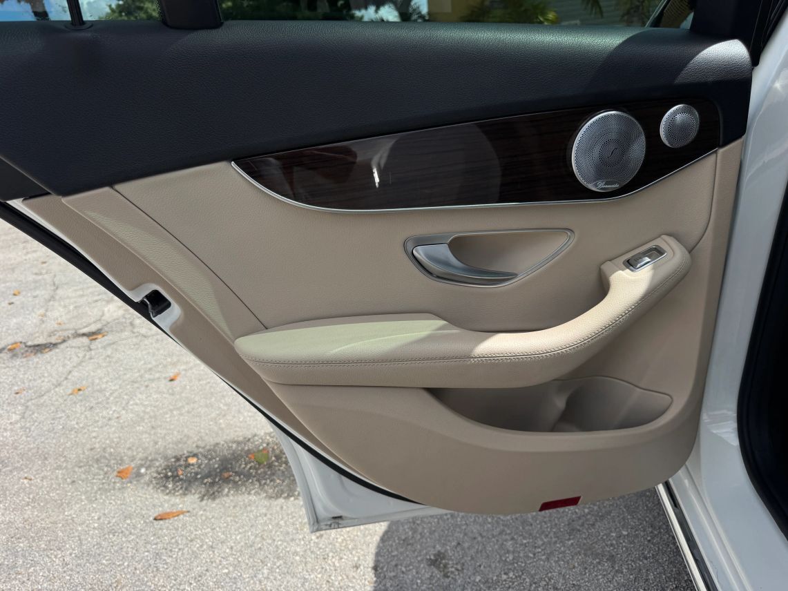 2021 Mercedes-Benz C-Class C 300 Sedan 4D