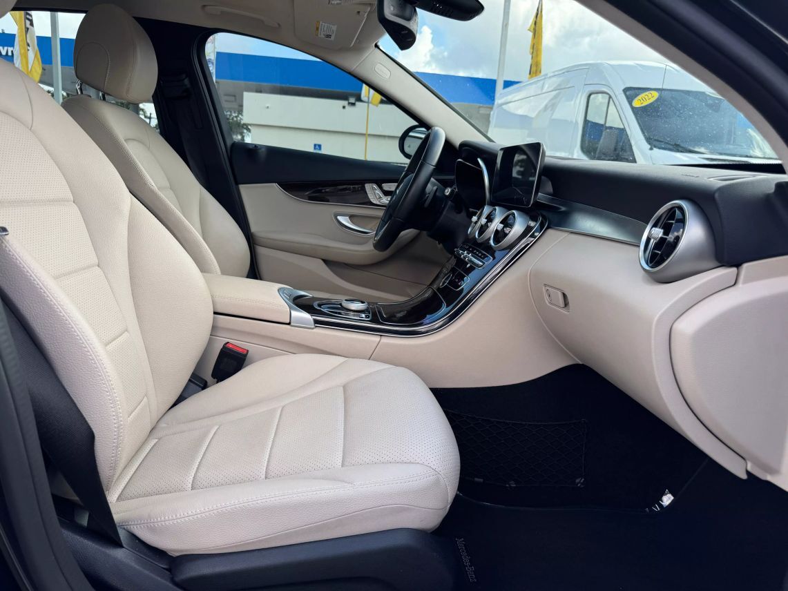 2021 Mercedes-Benz C-Class C 300 Sedan 4D