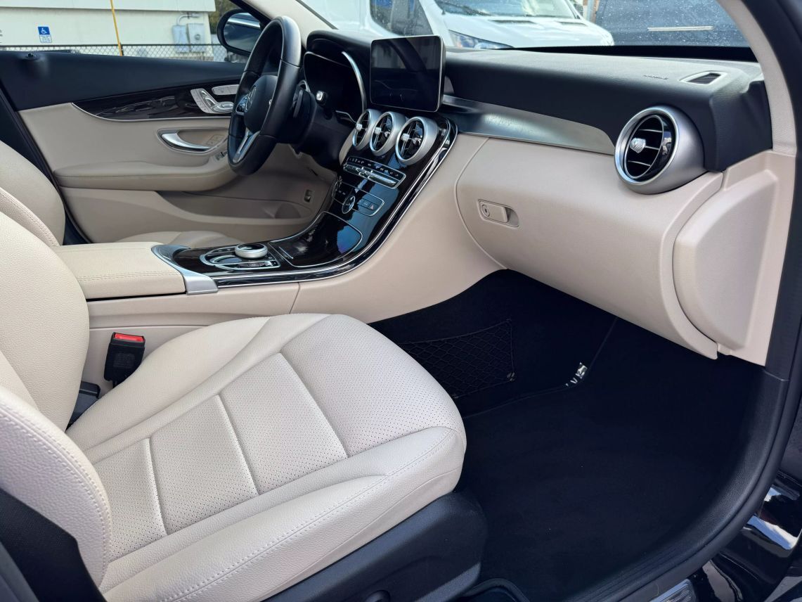 2021 Mercedes-Benz C-Class C 300 Sedan 4D
