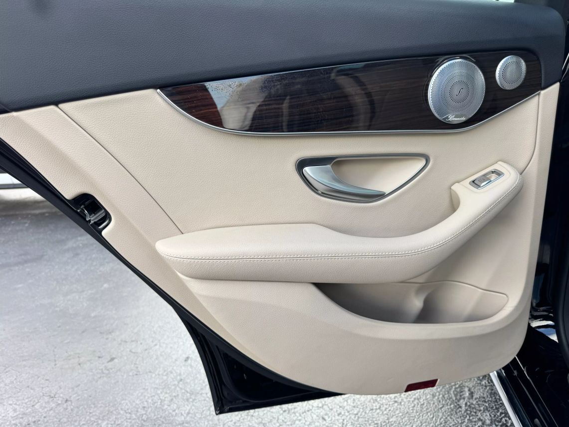 2021 Mercedes-Benz C-Class C 300 Sedan 4D
