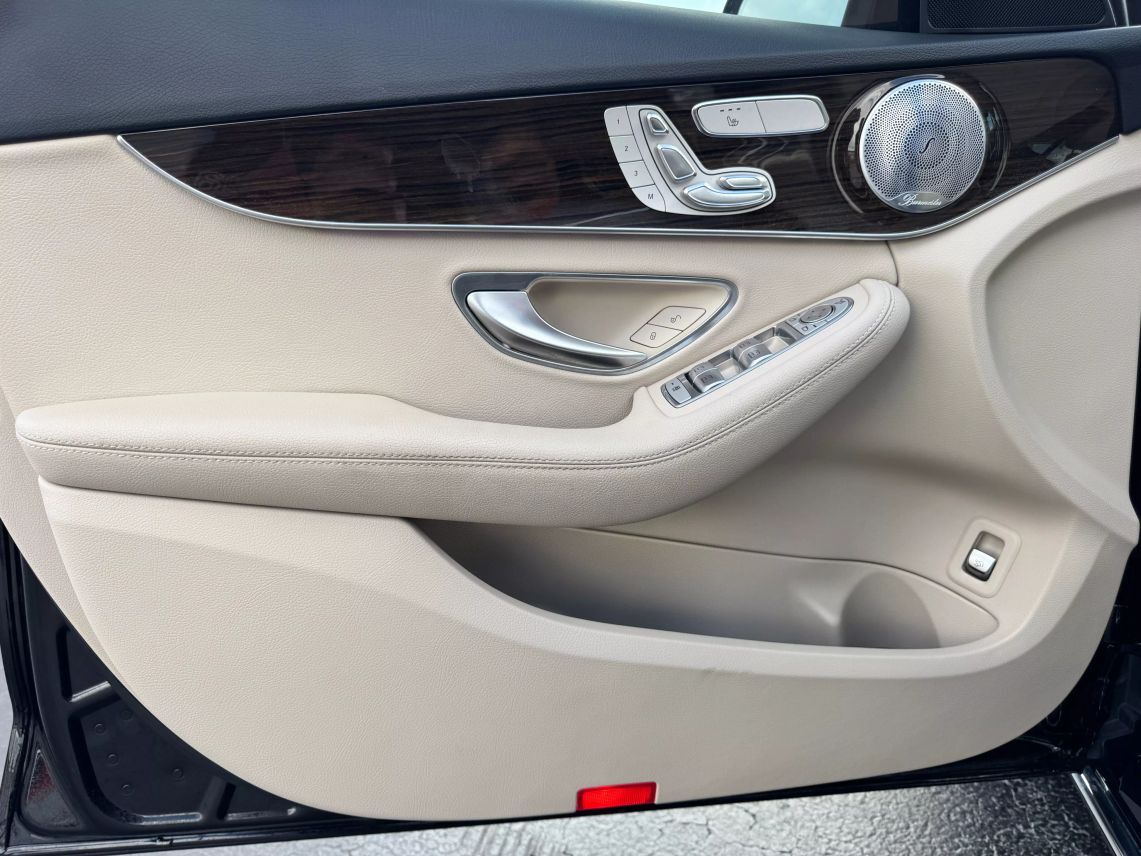 2021 Mercedes-Benz C-Class C 300 Sedan 4D
