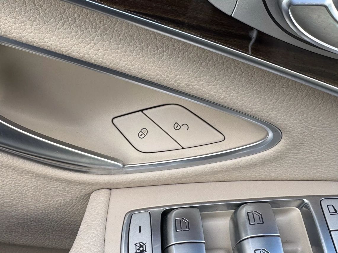 2021 Mercedes-Benz C-Class C 300 Sedan 4D