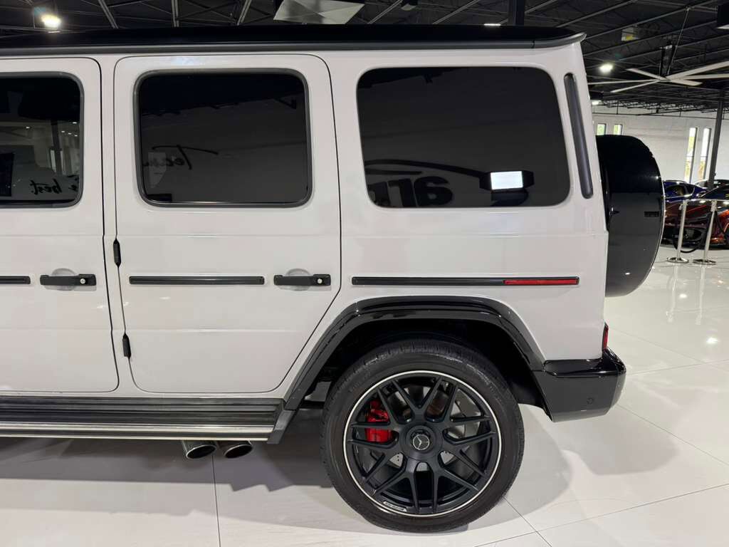 2021 Mercedes-Benz G-Class AMG G 63 two-tone, Night Package, Exclusive Nappa leather, High-End audio AND MUCH MORE!! Fort Lauderdale FL