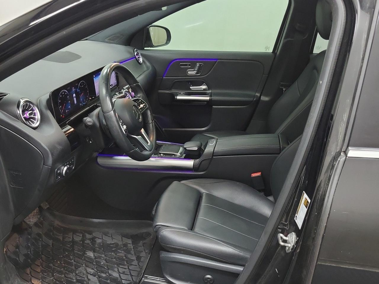 2021 Mercedes-Benz GLA 250 | PANOROOF | PWR & MMRY LTHR | B.SPOT | AMBLIGHTING | NOACCIDENT Toronto ON