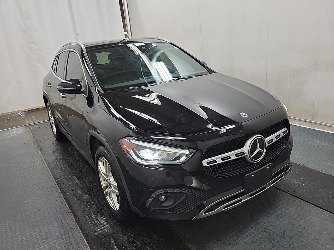 2021 Mercedes-Benz GLA 250 | PANOROOF | PWR & MMRY LTHR | B.SPOT | AMBLIGHTING | NOACCIDENT Toronto ON