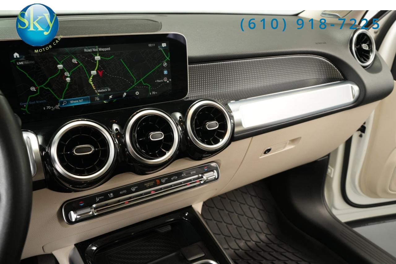 2021 Mercedes-Benz GLB 250 4MATIC AWD 7-PASSENGER West Chester PA