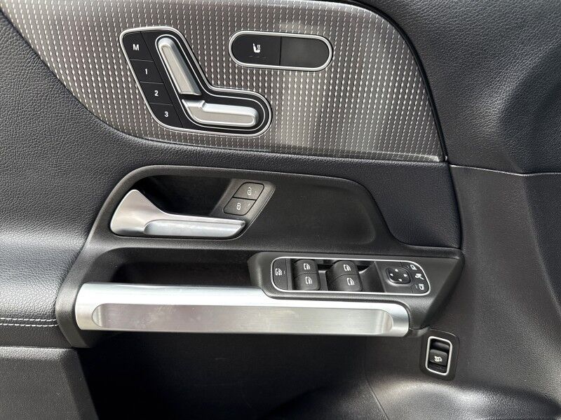 2021 Mercedes-Benz GLB 250 4MATIC Arlington VA
