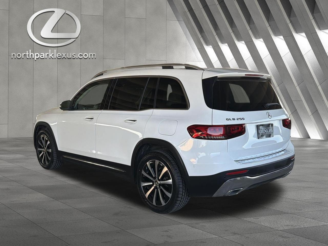 2021 Mercedes-Benz GLB 250