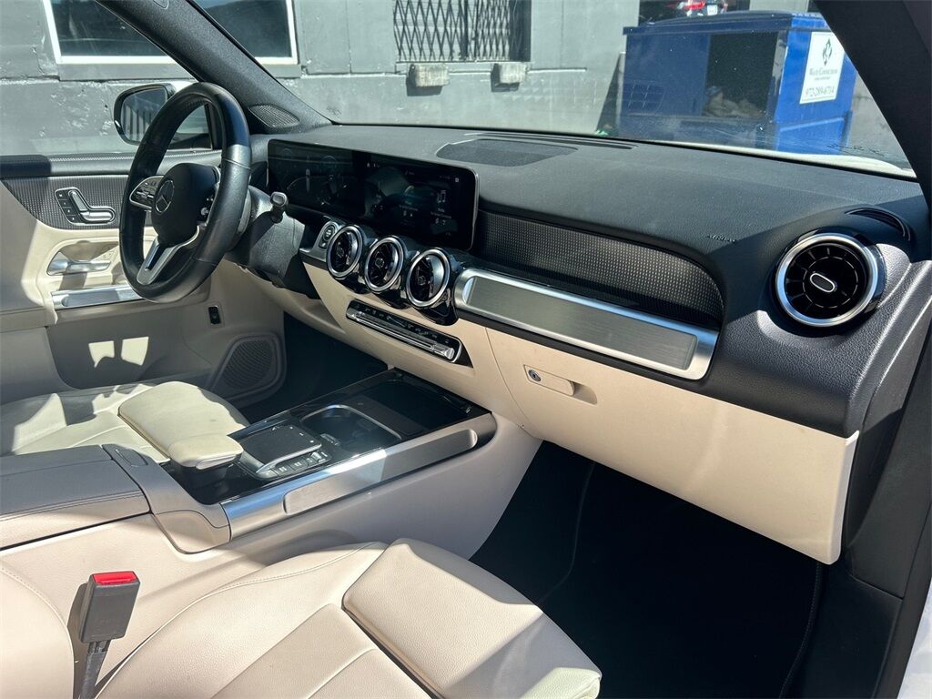 2021 Mercedes Benz GLB 250 photo 8