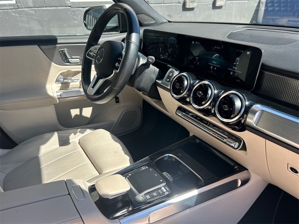 2021 Mercedes Benz GLB 250 photo 9