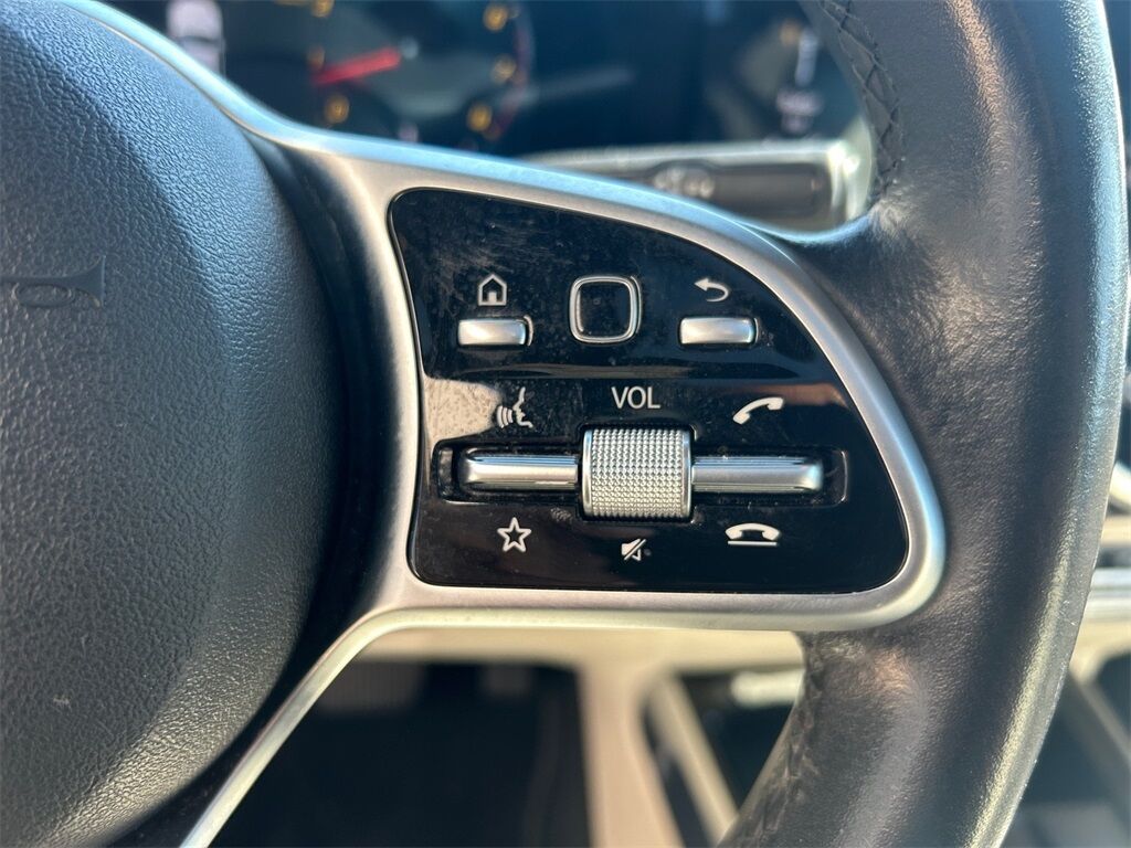 2021 Mercedes Benz GLB 250 photo 14