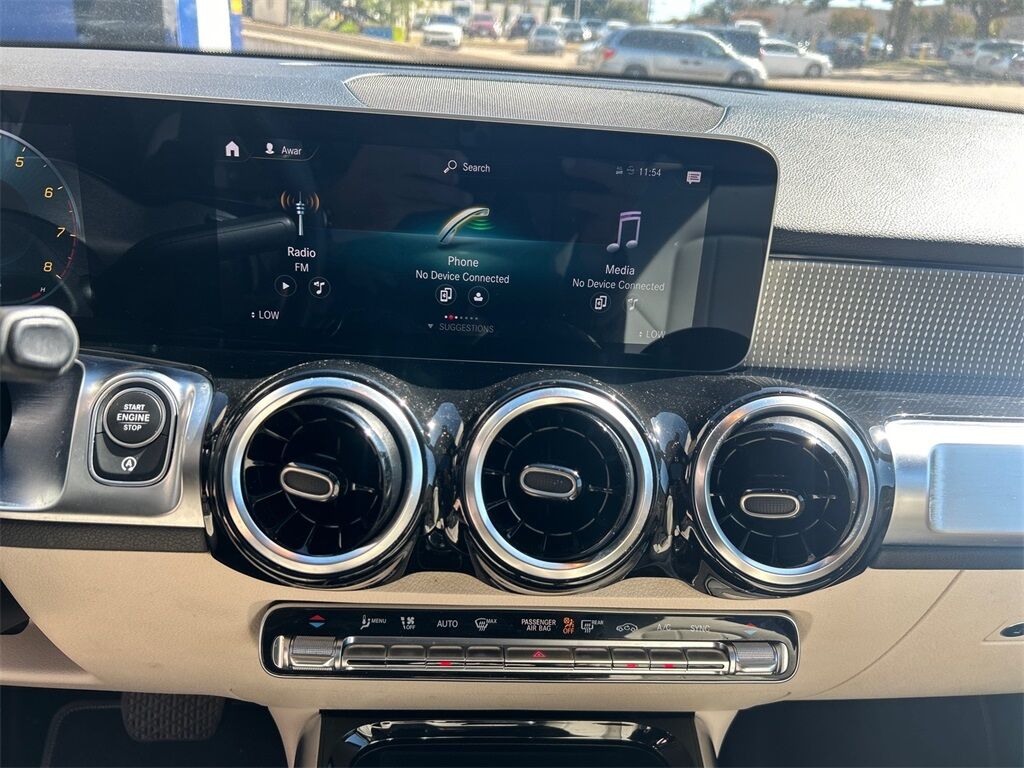 2021 Mercedes Benz GLB 250 photo 17
